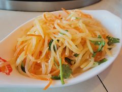 -王老六铁锅炖鱼(华阳路店)