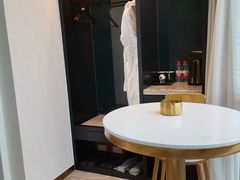 -Ting无边际江景酒店(重庆解放碑云端之眼店)
