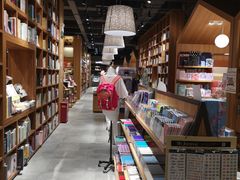 -百新书局(尚悦湾店)