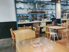 -菲滋意式餐厅(金华银泰城店)