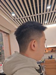 -MARTIN'S BARBER SHOP男士理发馆