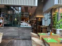 -两咖啡自助餐厅(静安香格里拉酒店)