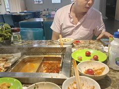 -新艺自助美食城(中山路店)
