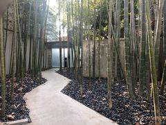 -穹六人间 people 6(岳阳路店)