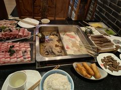 -百年川椒重庆老火锅(光谷店)