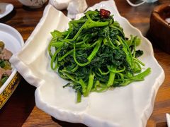 -泡桐树孙二娘私房菜