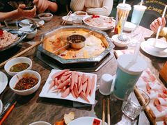 -佬土鹅肠火锅(中建大观店)