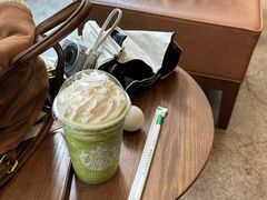 -星巴克臻选(广州高德置地秋广场店)