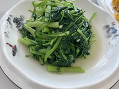-七的湖·晚芳亭·阳澄湖农家菜·大闸蟹(莲花岛店)