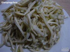 拌豆腐丝之近照-小颖泡馍