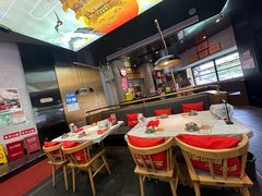 -肥肥虾庄·金牌油焖大虾(沙湖店)