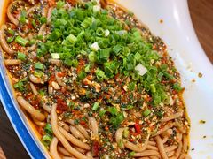 -有红鸡毛店·川菜(建设路店)