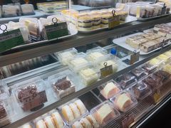 面包甜点陈列柜-新侨三宝乐面包店(崇文门店)