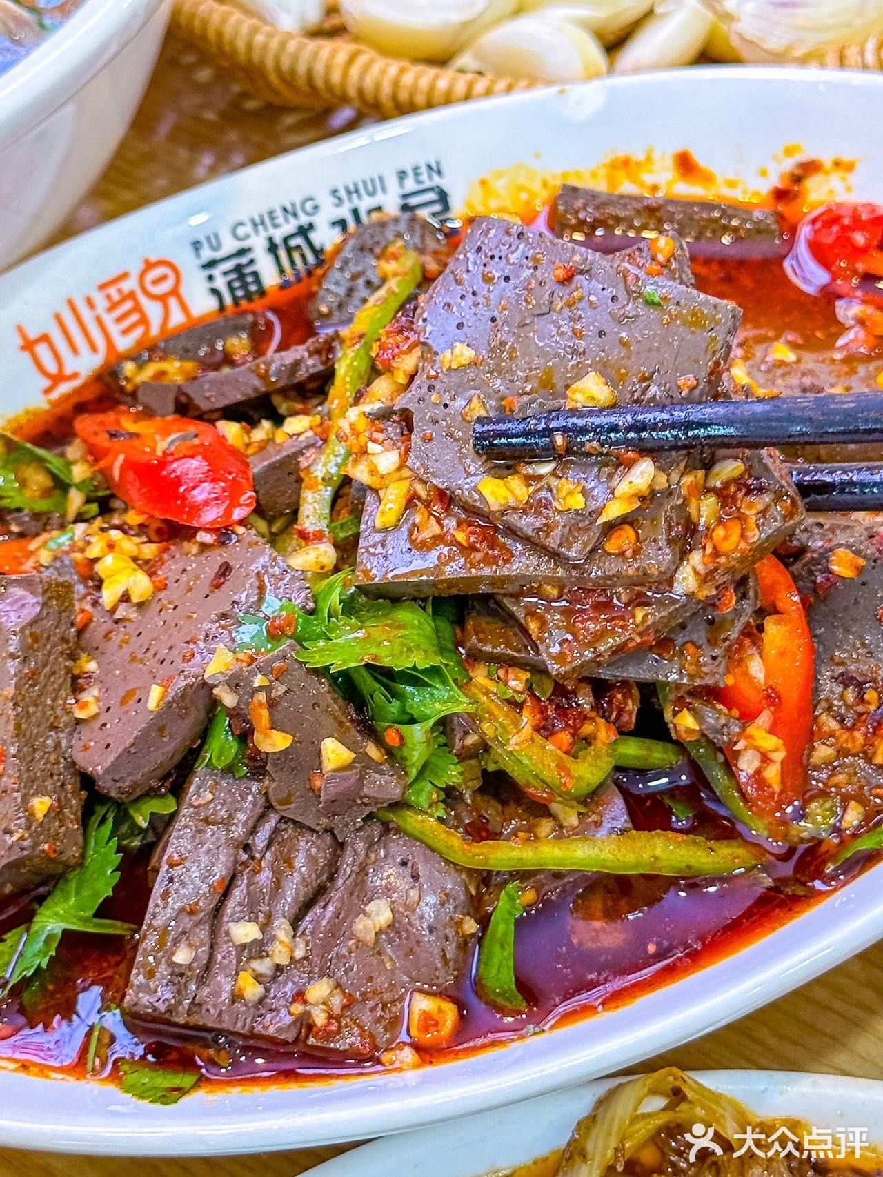 西安城墙下🈶️点东西，