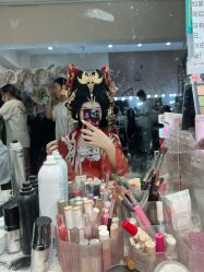 -一揽芳华汉服旗袍体验馆(拙政园店)
