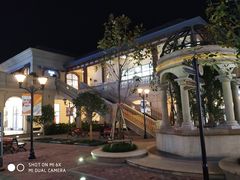 -王府井奥莱临潼小镇(临潼店)