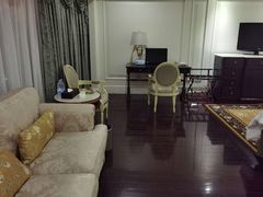 -茂名熹龙国际大酒店(人民广场高铁站店)