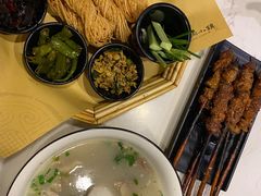 -丁里羊肉小镇(天鹅湖总店)