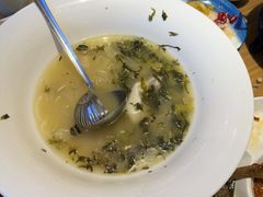 -严记小天府酸菜鱼(西四路店)