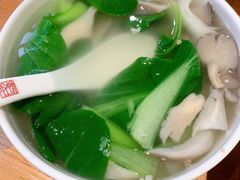 -诚铭记·虾仁汤包·成都小吃(融创店)