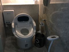 -上海虹桥西郊假日酒店