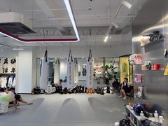 -EFL巴西柔术·综合格斗·泰拳·少儿体能训练(虹桥德必馆)