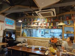 大堂-赣南粉局·江西小炒·锅气炒粉(人民广场店)