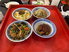 -蓝田九大碗民俗食府(蓝田店)