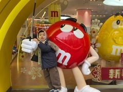 -m豆巧克力世界(上海世茂广场店)