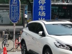 -甘家口大厦-停车场