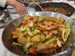 -鑫巴蜀小镇 · 水煮鱼专研店(玉桥店)
