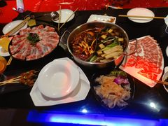 -唯爱KTV聚会餐厅(仙林东城汇店)