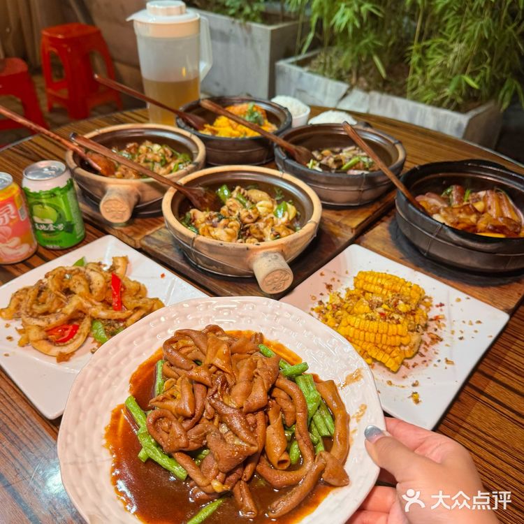 东莞人吃了7年的老牌啫啫煲！太掂了！