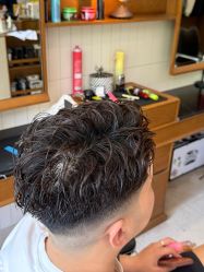 -MARTIN'S BARBER SHOP男士理发馆