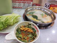 -围辣串串小火锅(李家村万达广场店)