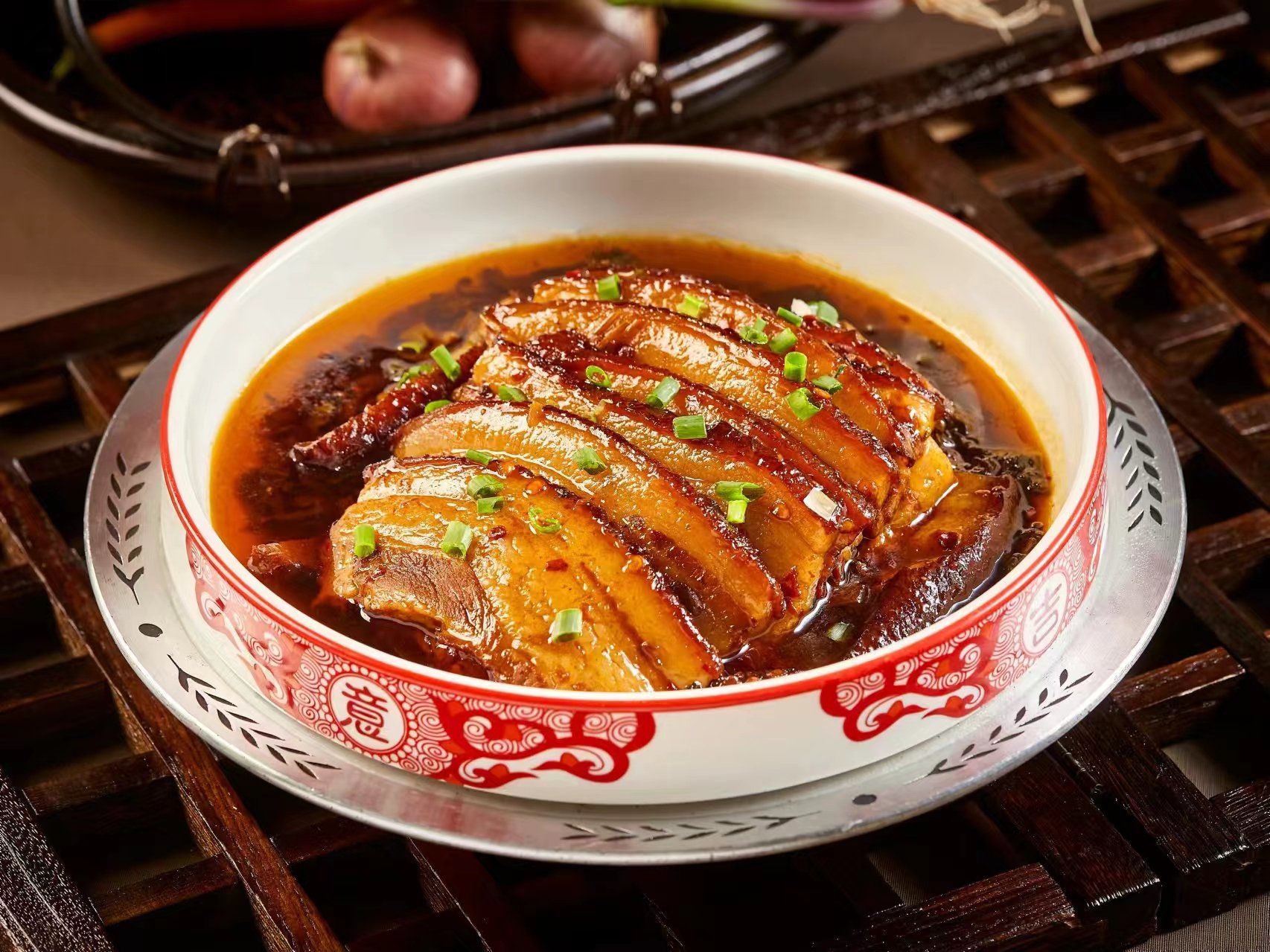 乡里扣肉是一道极具乡土风味的美食.精选肥