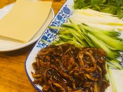 -鹤乡东北菜(崮山路店)