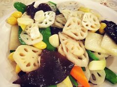 -旭璟酒家·传统粤菜·湘菜(逸景路店)