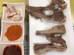-三江源美食城