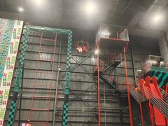 -极限PLAY运动娱乐新世界·团建派对潮玩休闲馆·室内蹦极高空游乐园