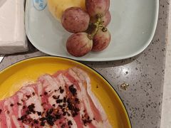 -金滏山·烤肉海鲜火锅自助(襄阳万达店)