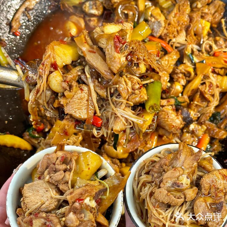 昆明 太绝了吧️自己diy的窝窝头柴火鸡好好吃