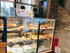 面包甜点陈列柜-星巴克(深圳新沙天虹店)