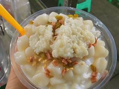 门口的招牌手工醪糟白雪冰汤圆-渝味黄姐火锅(黄泥村店)