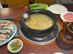 -菌之家·专业纯野生菌火锅·特色炒菌
