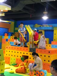 -太空学院儿童娱教乐园(中华广场店)