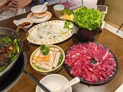 -居石捞·潮汕卤水火锅(南国明珠店)