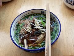 -镇南锅盖面馆(解放路店)