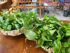 -岳记兴隆·青城腊排铜火锅(融创店)