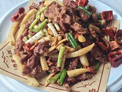 -乔家小院•非遗驴肉•本地小海鲜(滨河路店)